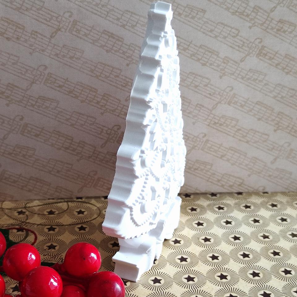 NA089MS - Molde em silicone, Pinheirinho