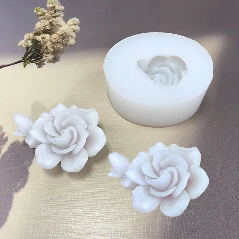 F117MS- Molde flor gardenia
