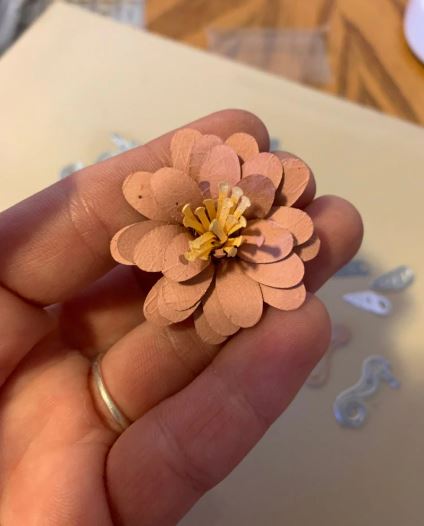 FL024 - Flort - Metal Die Cut