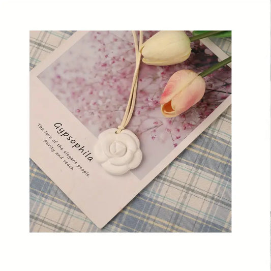 F026MS - Molde de Silicone Camélia com Design de Furo