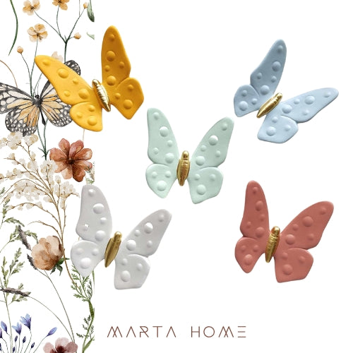 Borboleta em Cerâmica Bolinhas de Cores Variadas - Média