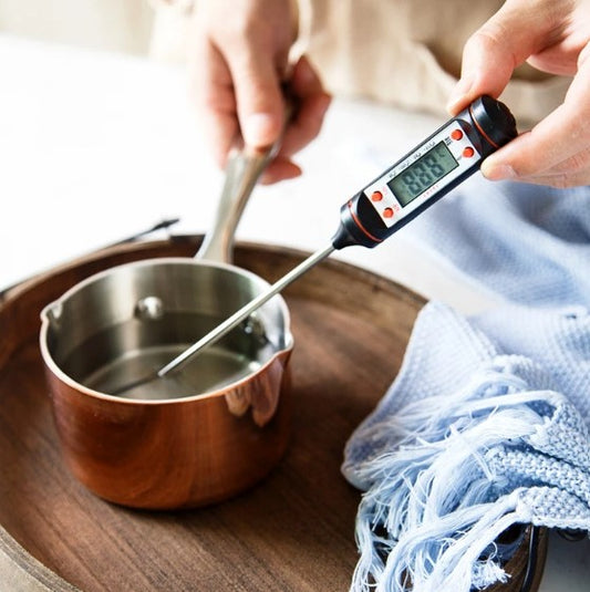 Termômetro digital com sonda, fabricação de velas