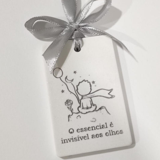 MF077MS- Pingente Placa "O essencial é invisivel ..."- Molde
